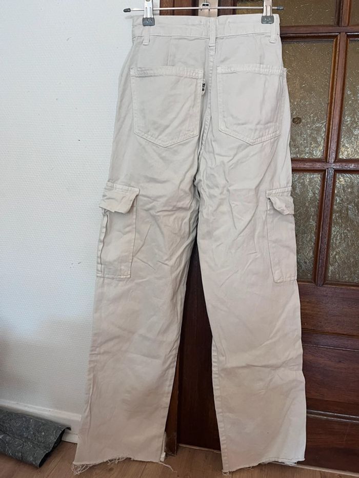 Pantalon Stradivarius taille 32 - photo numéro 2