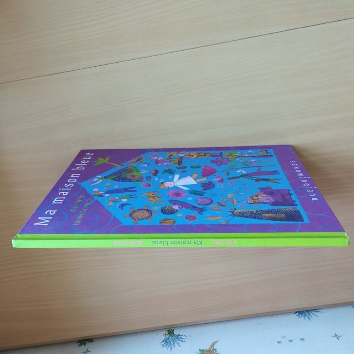 Livre ma maison bleue Rue du Monde Neuf - photo numéro 6
