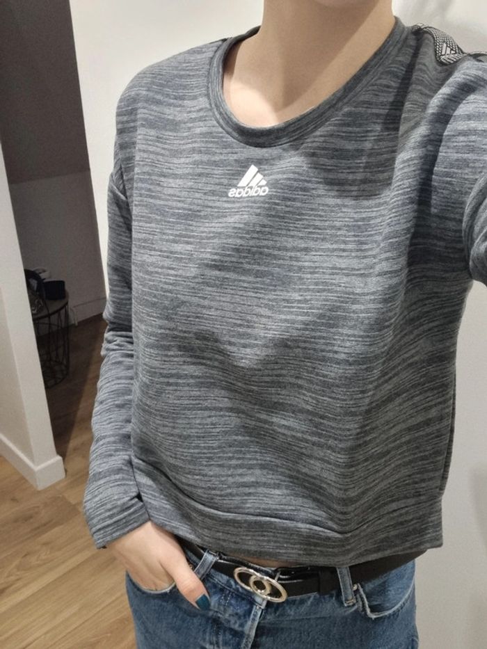 pull gris adidas - photo numéro 3