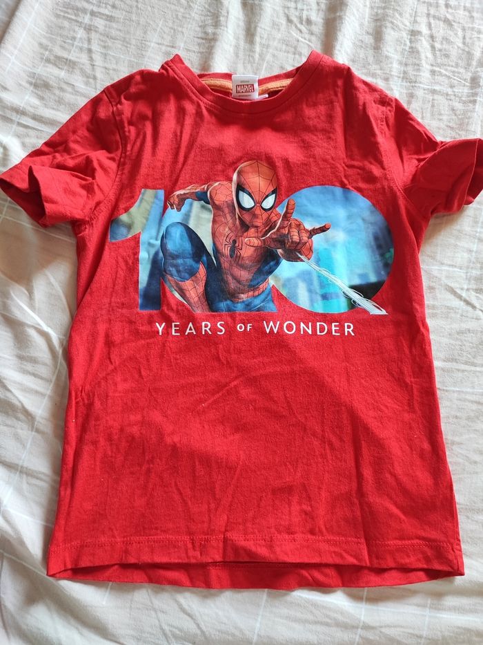 Tee shirt spiderman 8 ans