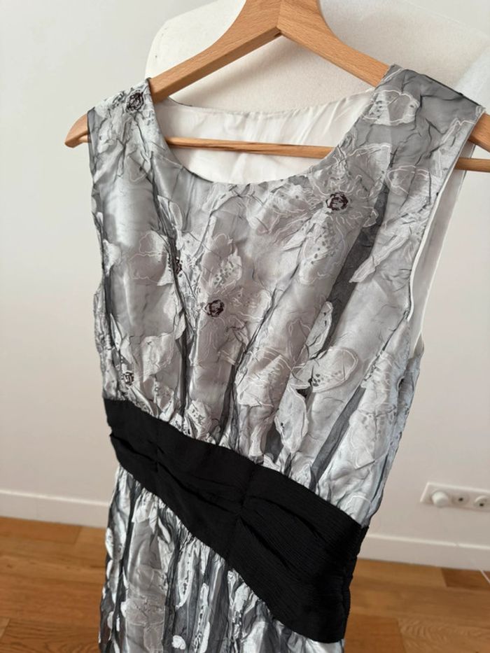 Jolie robe fleurie M/38 - photo numéro 3