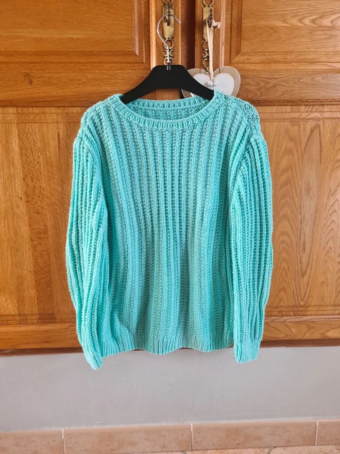 Pull tricoté main en laine