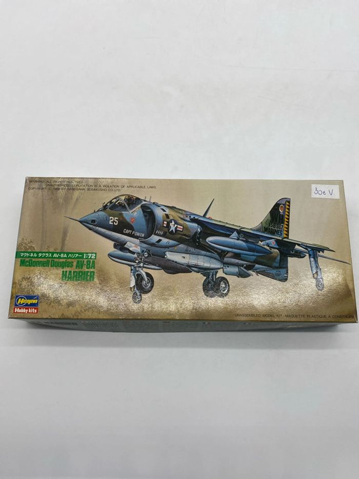 Maquette Hasegawa McDonnell Douglas Av-8A Harrier