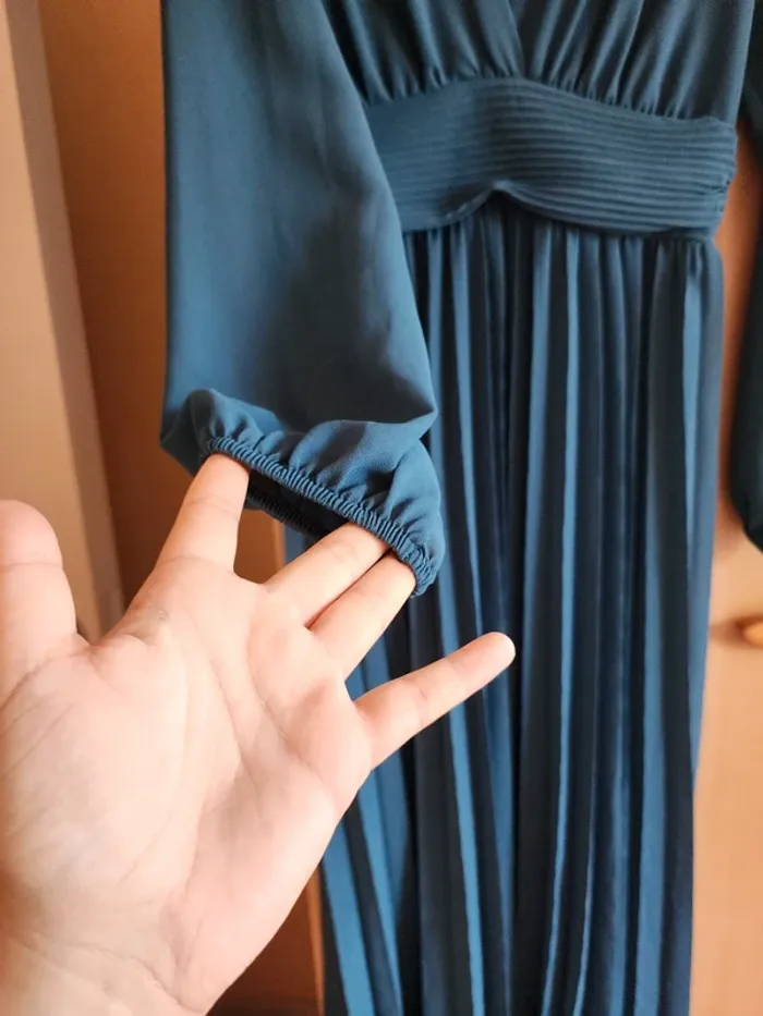 Robe longue plissée New Collection bleu canard TU 34/40 - photo numéro 5