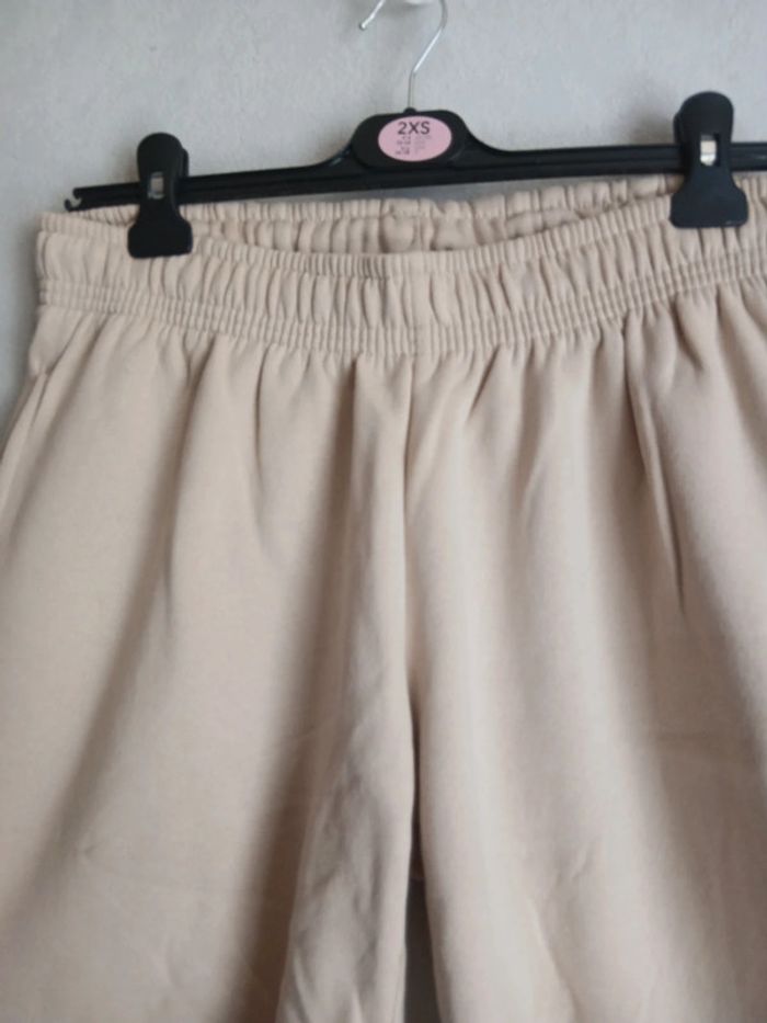 Short homme taille 38 - photo numéro 2