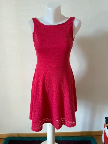 Robe rose en très bon état atmosphère taille 36