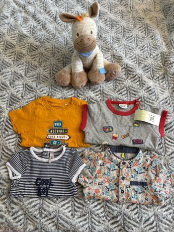 Lot de 4 t-shirts manches courtes 9 mois