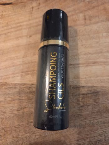 Shampooing pour cils yeux sensibles