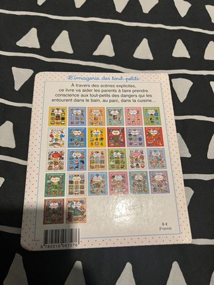 Livre enfant l’imagerie des tout petits attention bobos - photo numéro 2