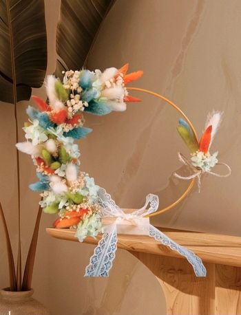 Couronne fleurs séchées avec pied en bois 20 cm 