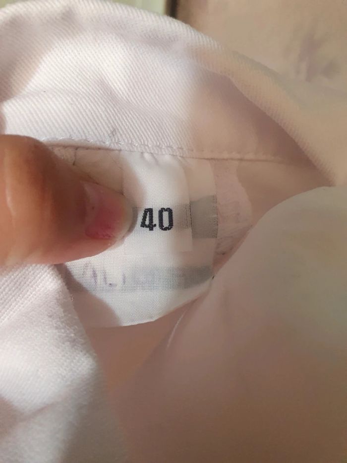 Blouse blanche - photo numéro 3