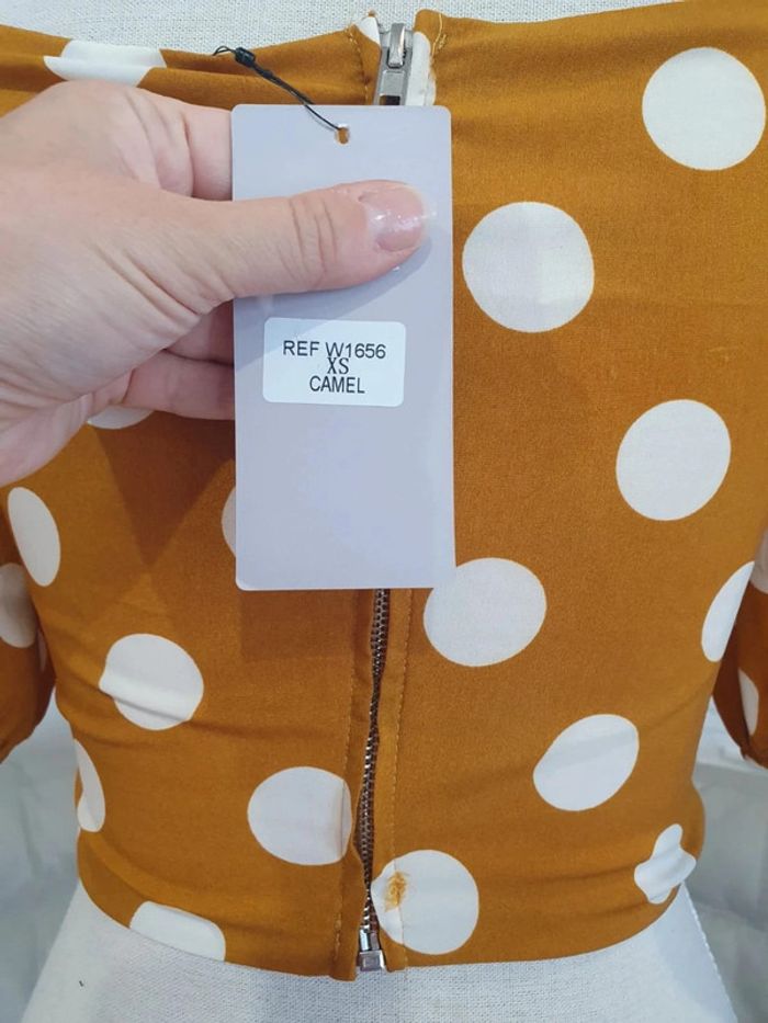 Haut court lucy Wang taille XS 34 jaune pois blanc - photo numéro 6