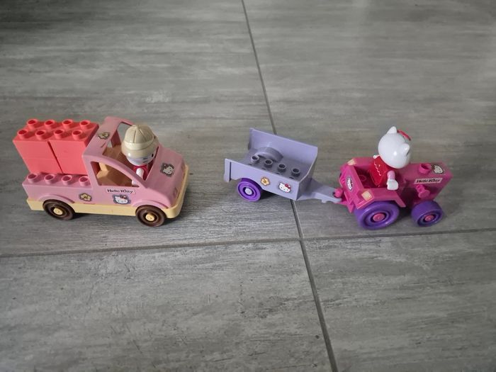 Tracteur et voiture Hello Kitty LEGO DUPLO - photo numéro 2