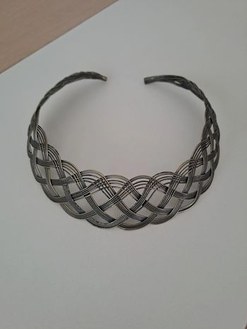 Collier tour de cou tressé - neuf