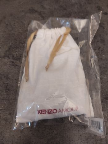 Miniature Amour Kenzo