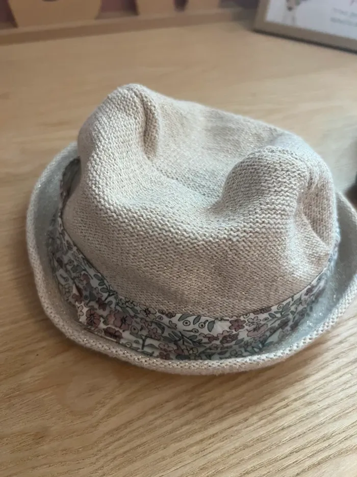 Chapeau bébé fille avec oreille chat et fleurs Kiabi 47cm - photo numéro 3