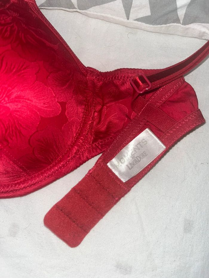 Soutien gorge bordeaux - photo numéro 5