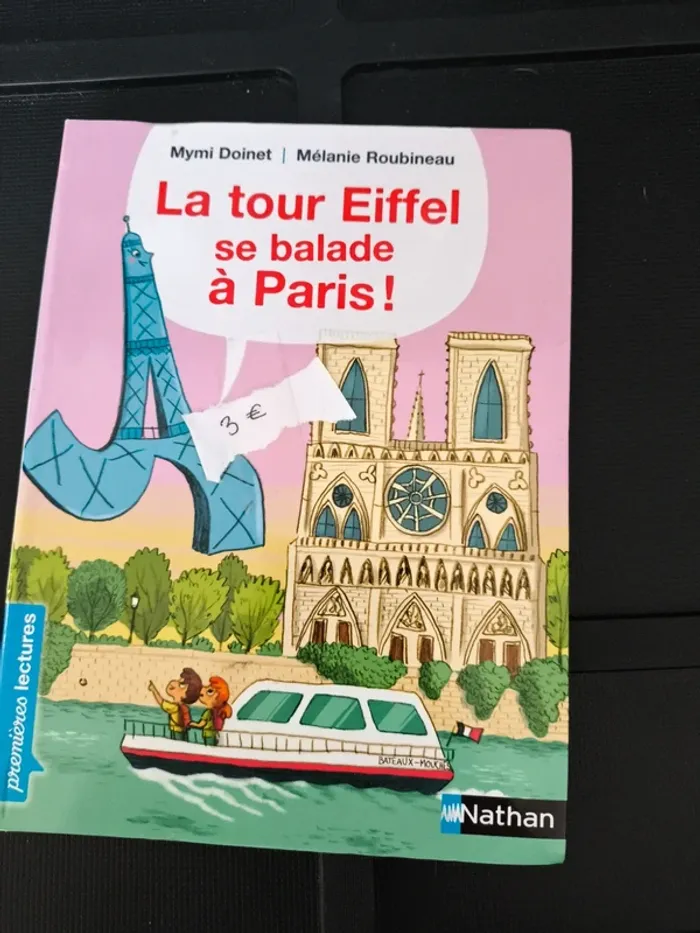 Livre "la tour Eiffel se balade à Paris !"