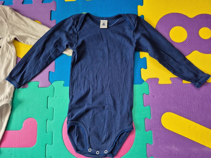 Lot de 2 bodies, ML. 24m - photo numéro 3