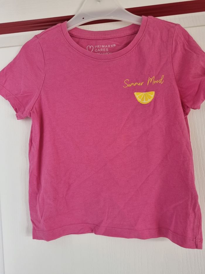 Lot t shirt filles 4 ans - photo numéro 8