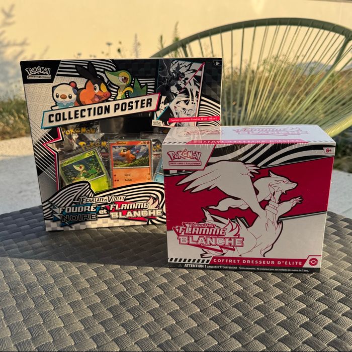Lot Pokémon ev10.5 flamme blanche etb + coffret poster
