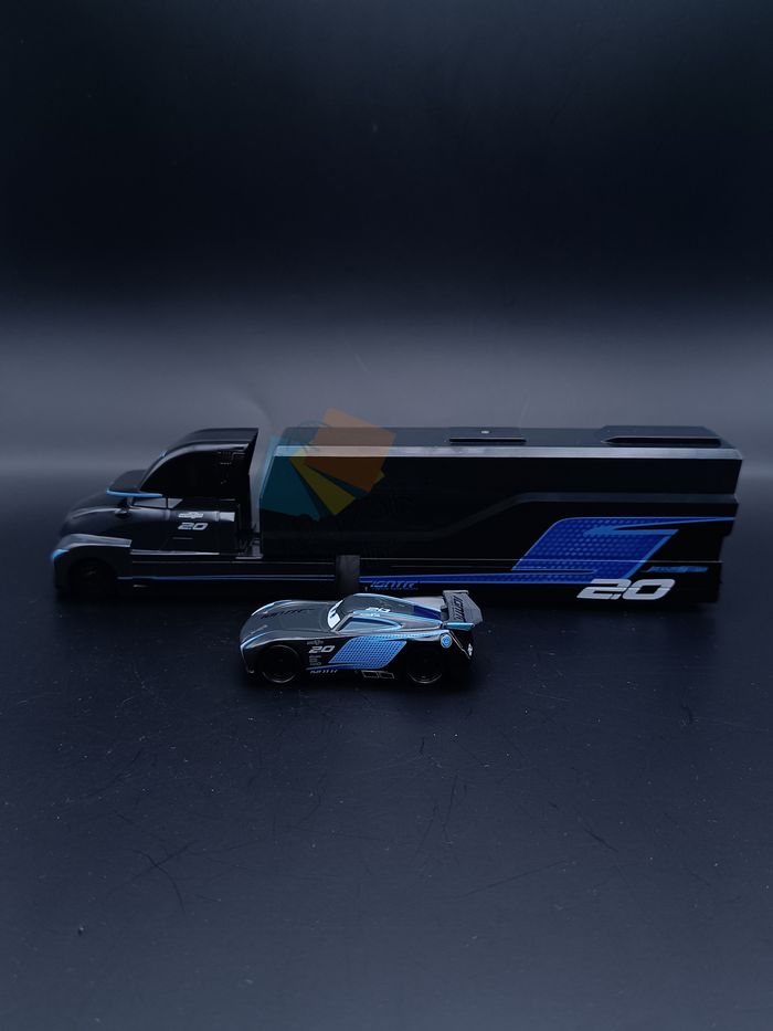Camion Cars Jackson Storm - photo numéro 3