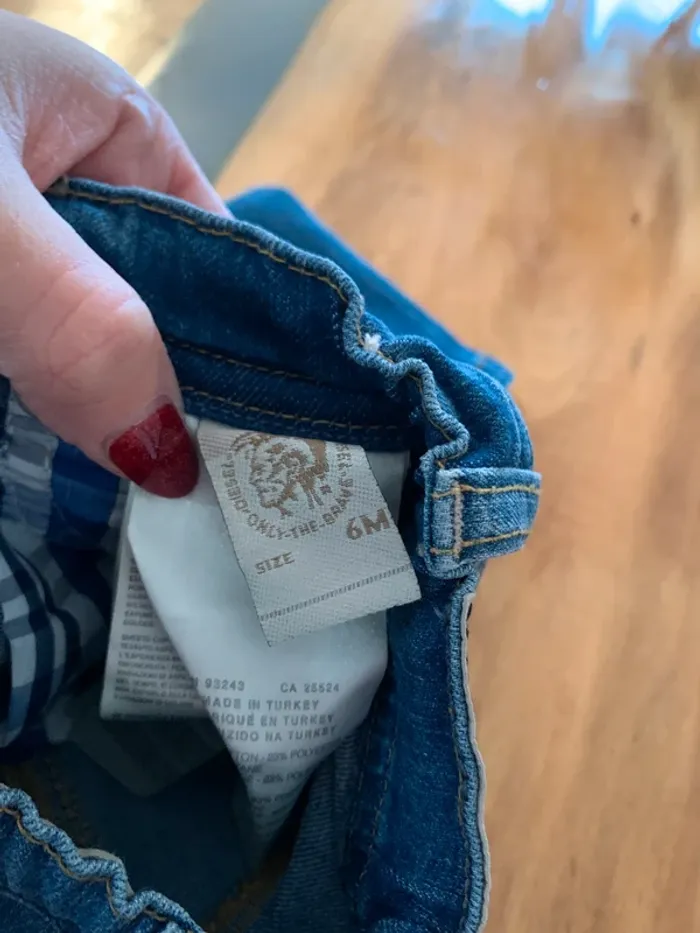 Jean Diesel taille 6 mois - photo numéro 5