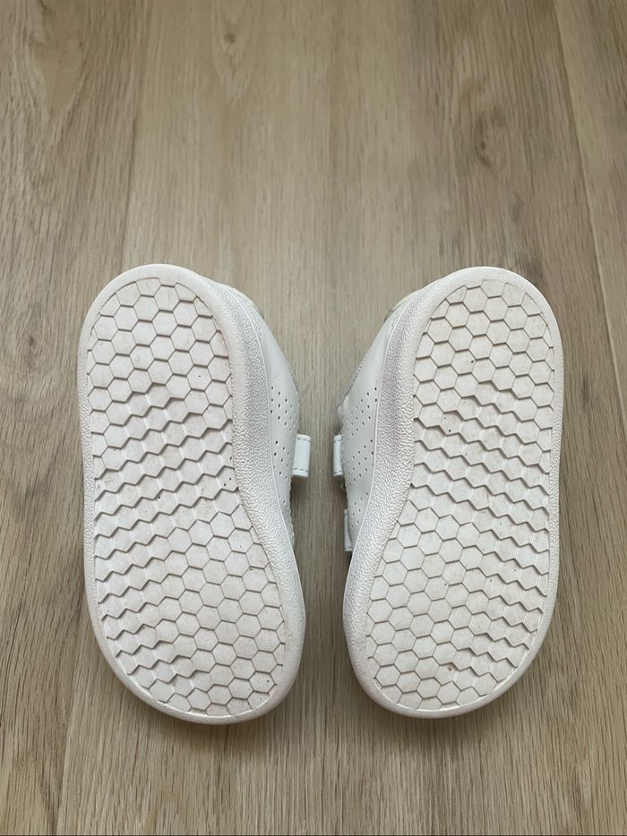 Baskets Adidas blanches et vertes 20 - photo numéro 2