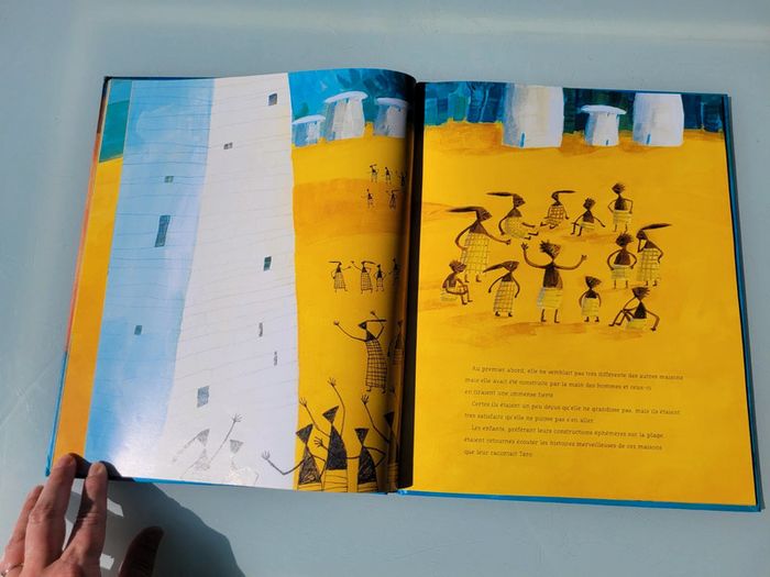 Très beau livre grand format 🏝 L'île de Taro - photo numéro 6