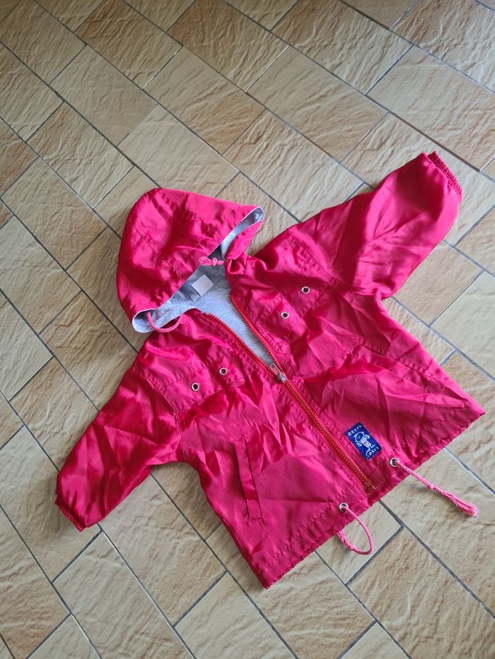 Blouson coupe vent rouge / Taille 12 mois