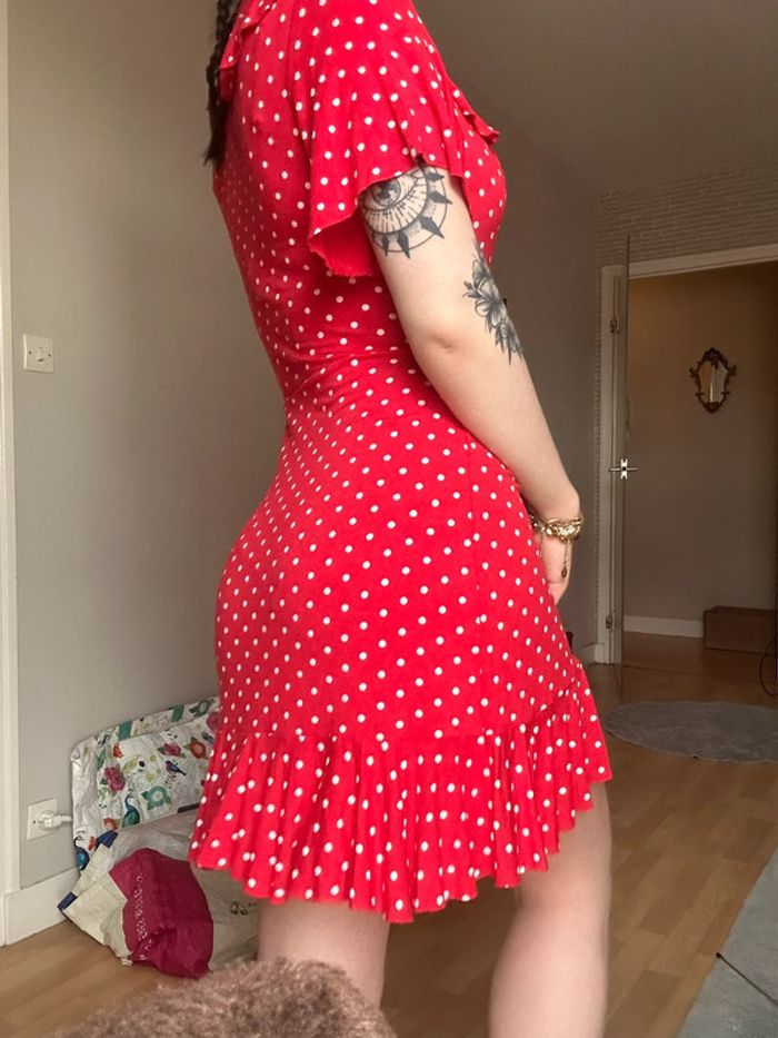 Robe rouge à pois - photo numéro 2