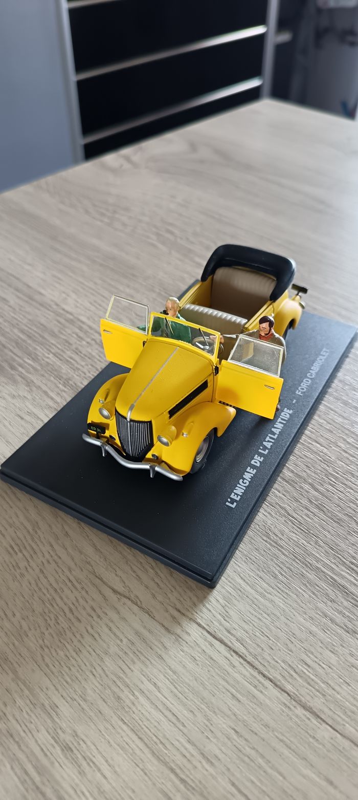 Miniature Ford cabriolet Blake et Mortimer au 1/43 - photo numéro 2