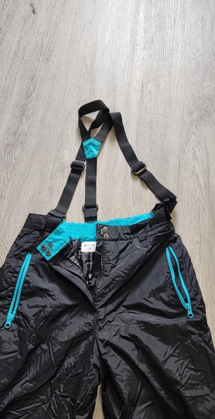 Pantalon  de  ski  ,noir  et  turquoise  ,à  bretelles  ,poches  ,U Oxygn  ,taille  38 - photo numéro 3