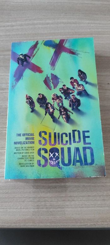 Livre Suicide squad