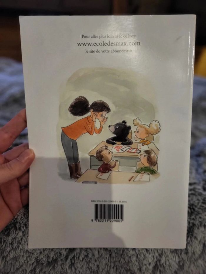 Livre Un ours à l'école-École des loisirs / école des max - photo numéro 2