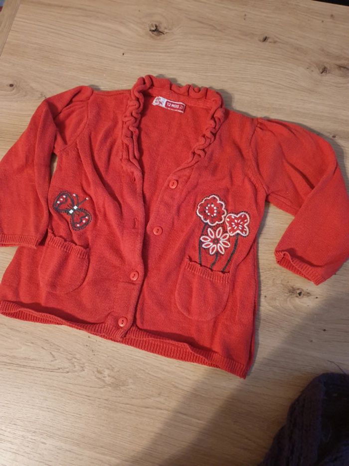 Lot 5 gilets 12 mois - photo numéro 4