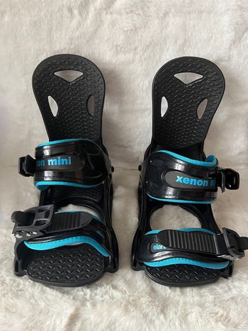 Fixations de snowboard Elan Xénon Mini - Pointure 31 à 36 neufs