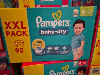Couches pampers xxl taille 6, 92 Couches. 