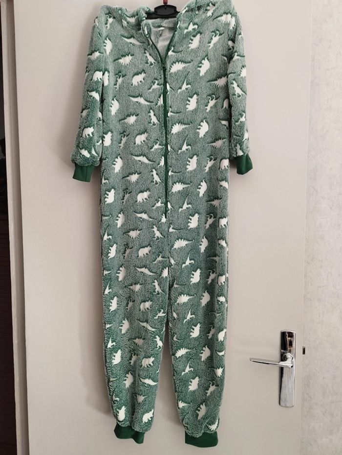 Combi Pyjama Dinosaure Zeeman taille 10 ans