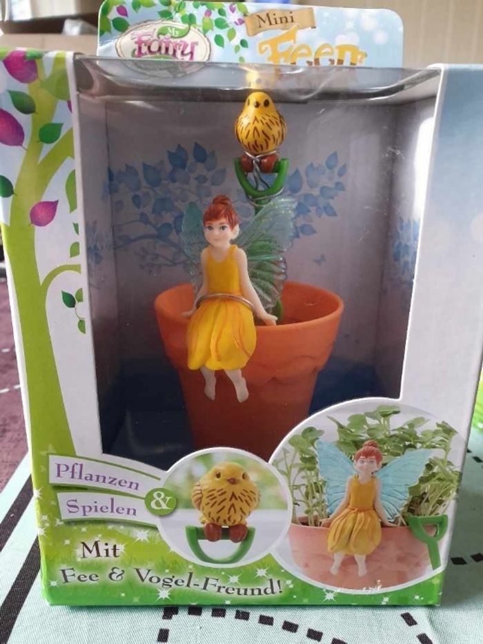 Figurine avec pot et graines à planter - photo numéro 2
