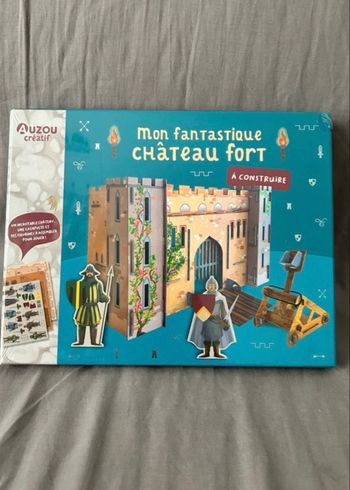 Coffret Mon fantastique château fort Auzou