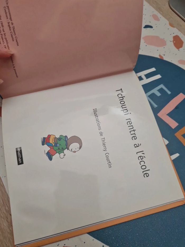 Livre T'choupi n°14 : T'choupi rentre à l'école - photo numéro 3