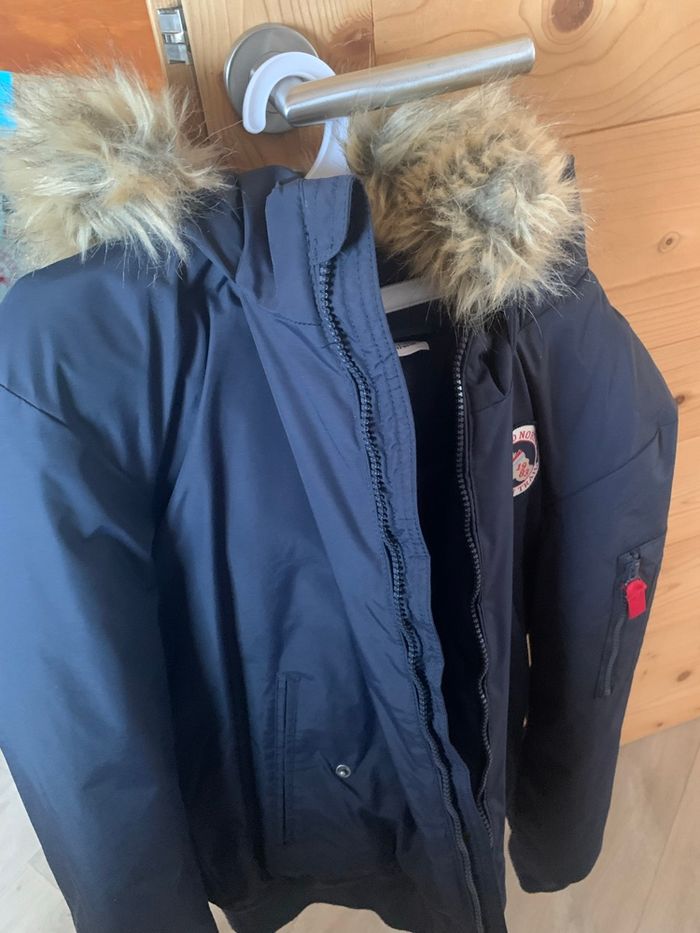 Manteau chaud à capuche - photo numéro 2