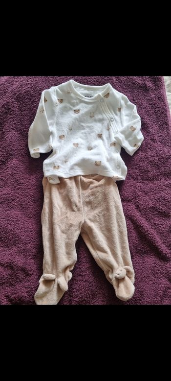 Ensemble beige et blanc kiabi