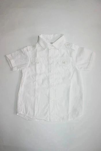 Chemisette blanche taille 2 ans