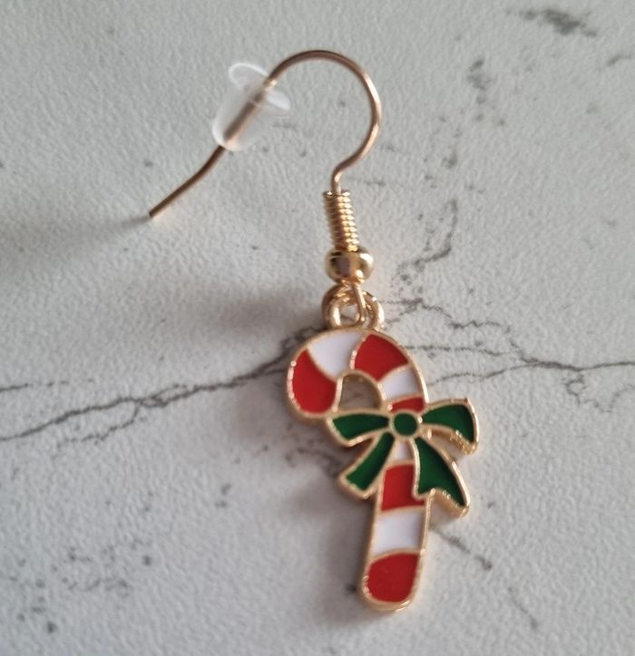 Paire de boucles d'oreilles sucre d'orge noël - photo numéro 3