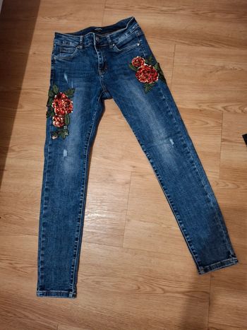 Jean femme taille 36 rose en sequin mosquitos
