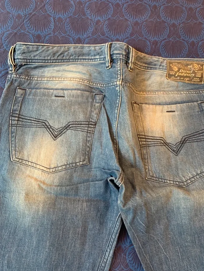 Jean Diesel coupe droite taille 33 - photo numéro 6