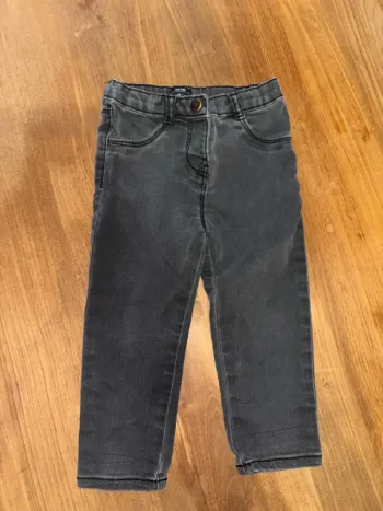 Jeans noir kiabi 24 mois