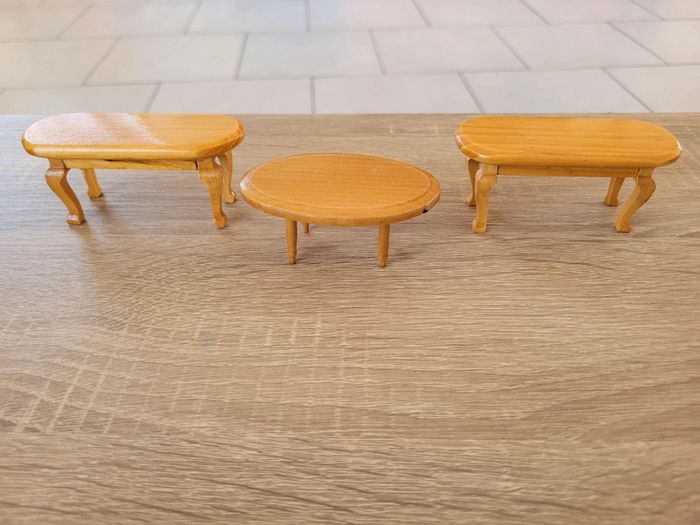 Lot de 3 tables en bois
